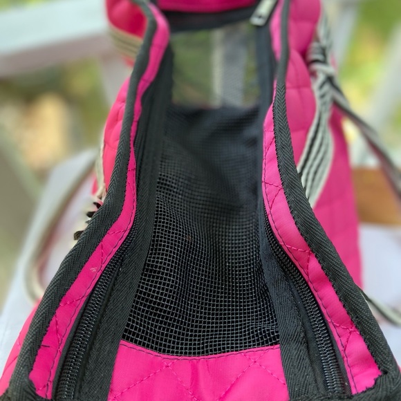 Pet carrier bag for a small dog with windows - Picture 6 of 10